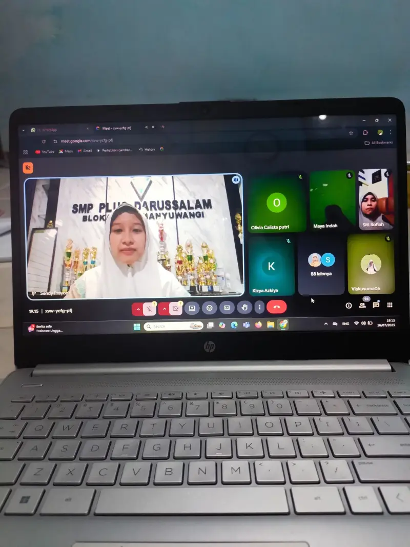 Zoom-In Bersama Al Aziziyah: Sapa Hangat Wali Santri dengan Sosialisasi, Sinergi, dan Silaturahmi